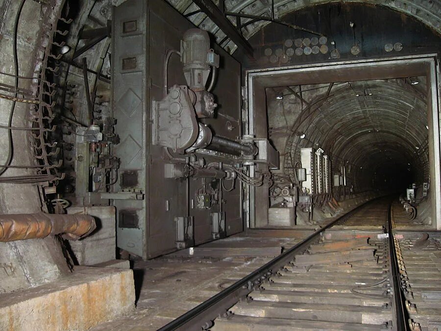 В 2026 году исследователи городской среды находят всё больше косвенных подтверждений Метро-2