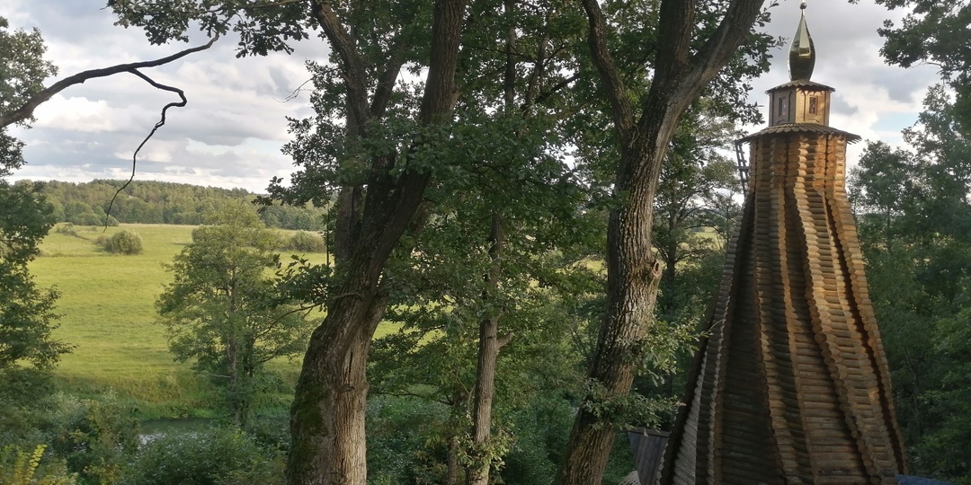 Уникальная часовня в селе Ельцы: Свеча во ложбине