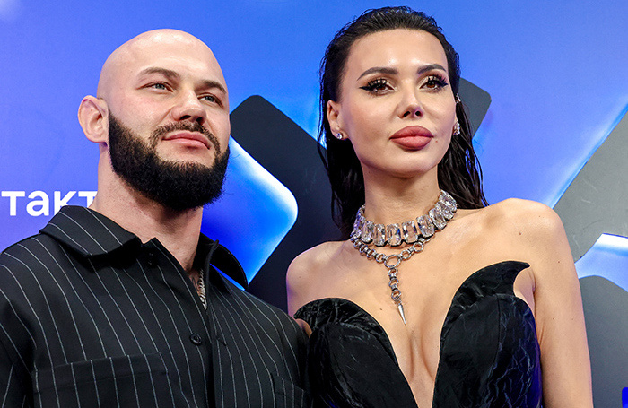    Рэпер Джиган (Денис Устименко-Вейнштеин) и Оксана Самойлова.Артем Геодакян/ТАСС