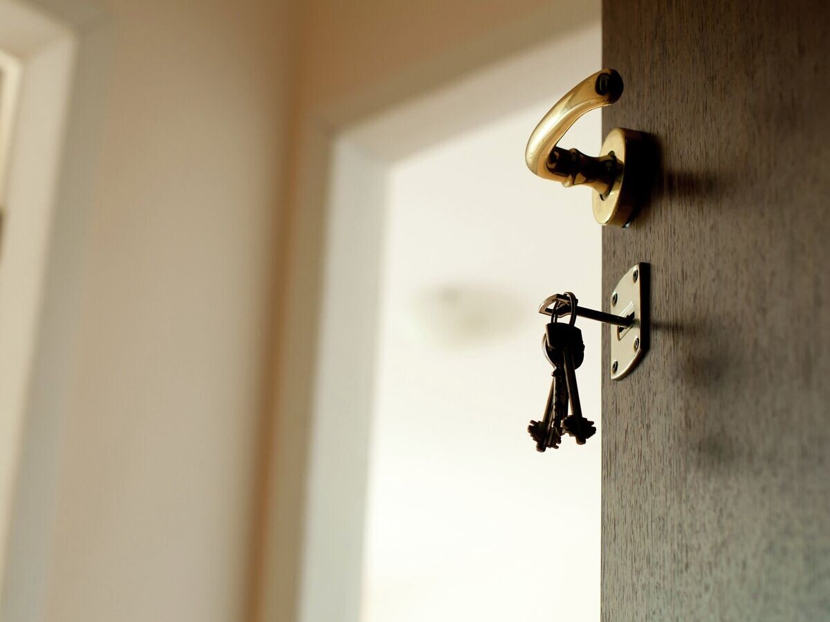    Ключ в замочной скважине | © Fotolia / Deyan Georgiev