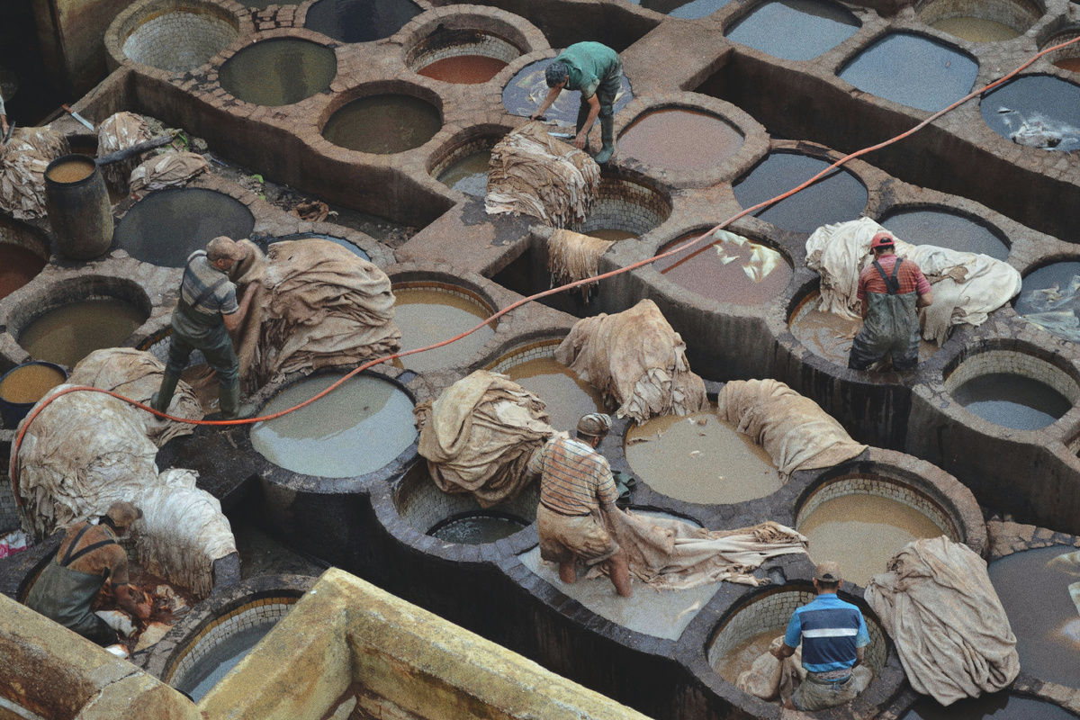 По сей день весь процесс происходит только вручную.