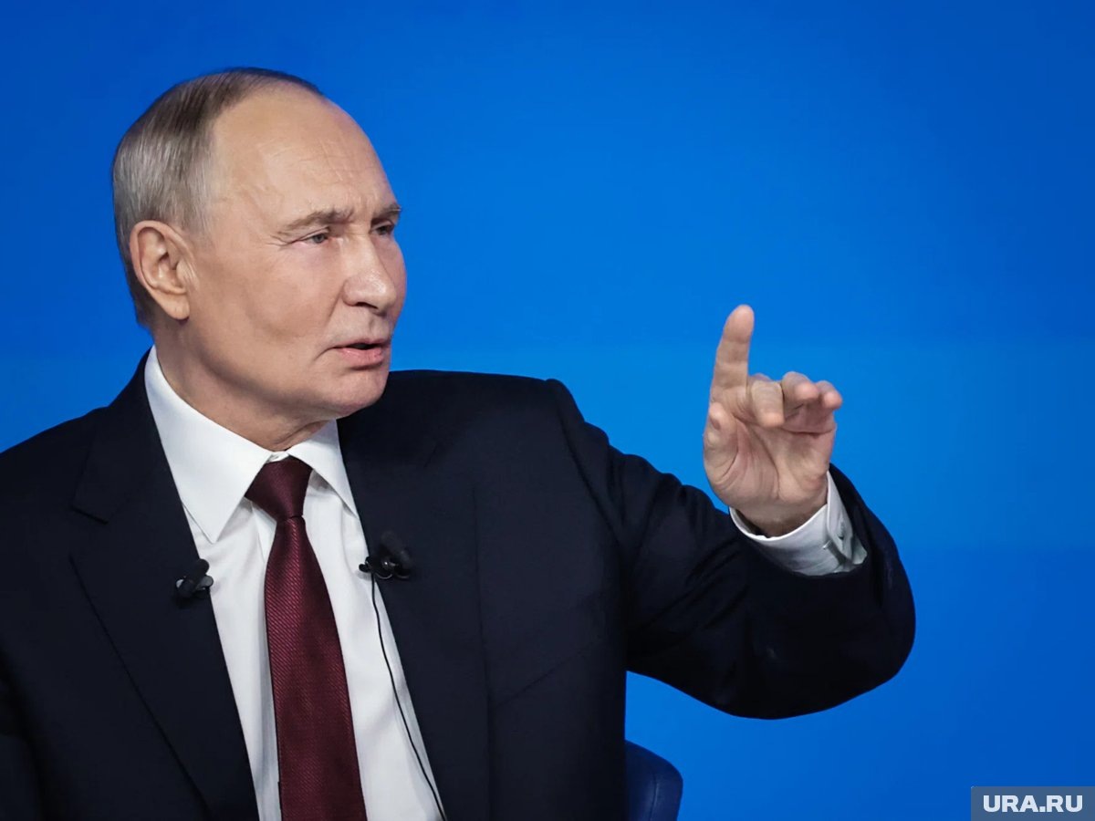     Владимир Путин напомнил Дании о прошлых продажах территорий США