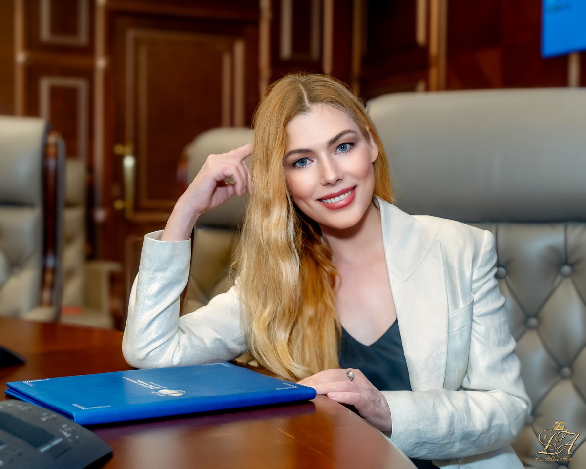 Наталья Андронова. Размышляю над установлением деловых коммуникаций.