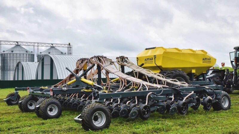     Техника компании «Комплекс АГРО». Предоставлено altapress.ru