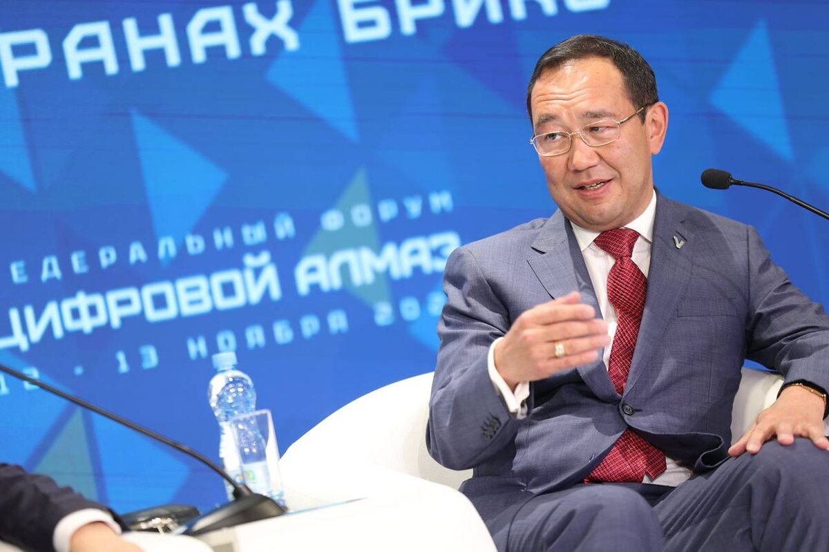 Айсен Николаев празднует день рождения.  Фото: Фото: Пресс-служба правительства Республики Саха (Якутия) / sakha.gov.ru