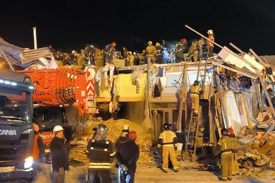    Бастрыкин взял на контроль расследование причин обрушения ТЦ в Новосибирске. Никита МАНЬКО