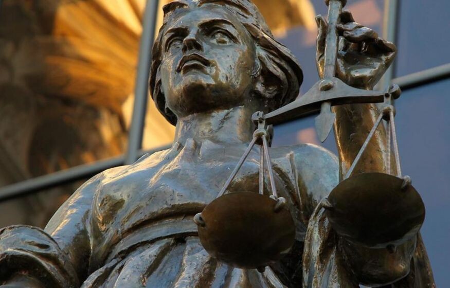    В Госдуме раскритиковали суды за игнорирование разъяснений Верховного суда по взносам в ТСН