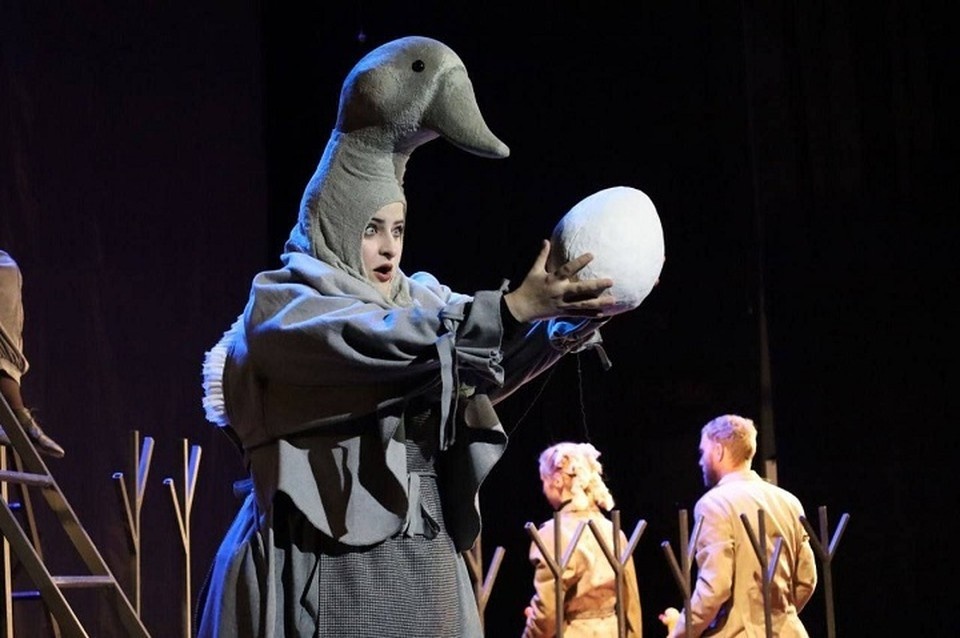    Постановку «Гадкий утёнок» включили в «Золотой фонд театральных постановок». Фото: Ингушский театр юного зрителя