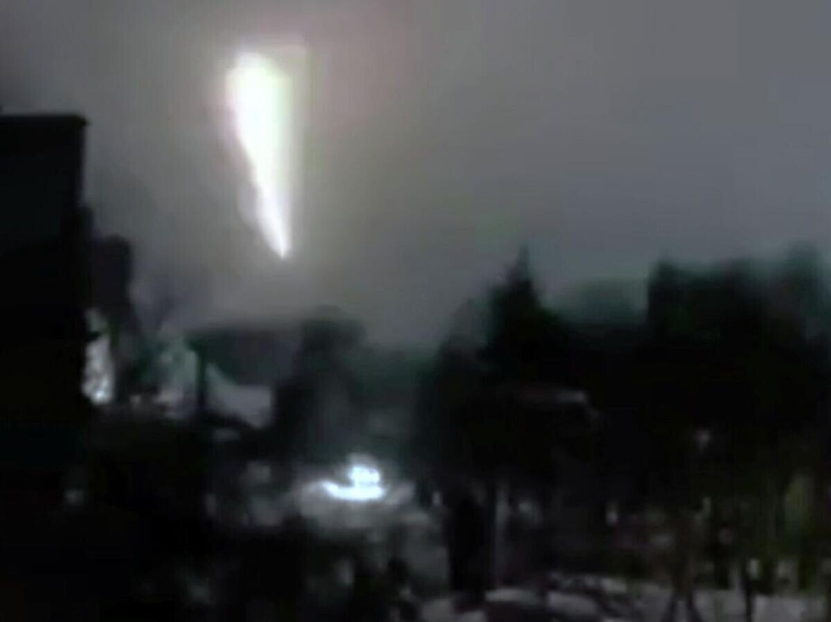    Момент удара "Орешником" по украинским критическим объектам. Кадр видео© Соцсети