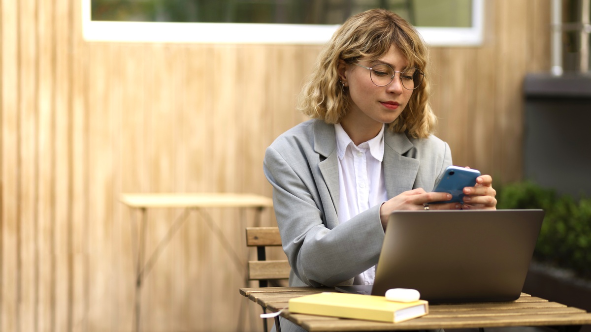    Более 250 тысяч югорчан пользуются приложением «Госуслуги Дом»
