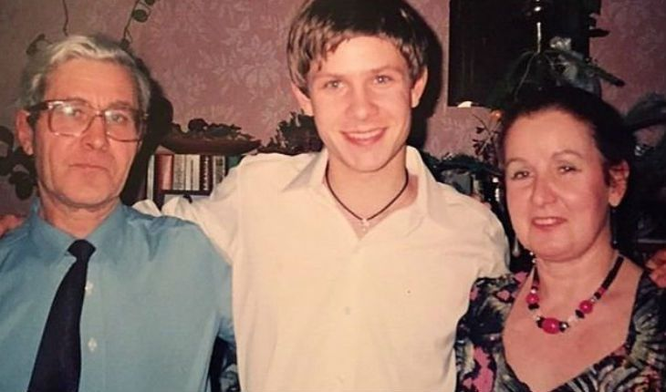 Родители Фомина были людьми более чем "приличными". Отец принадлежал к научной интеллигенции, имел звание доцента и преподавал в институте связи, мать была инженером-патентоведом.