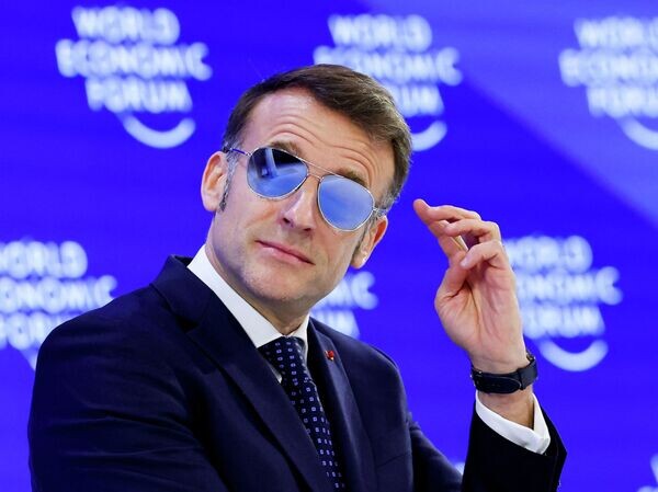    © REUTERS / Denis Balibouse