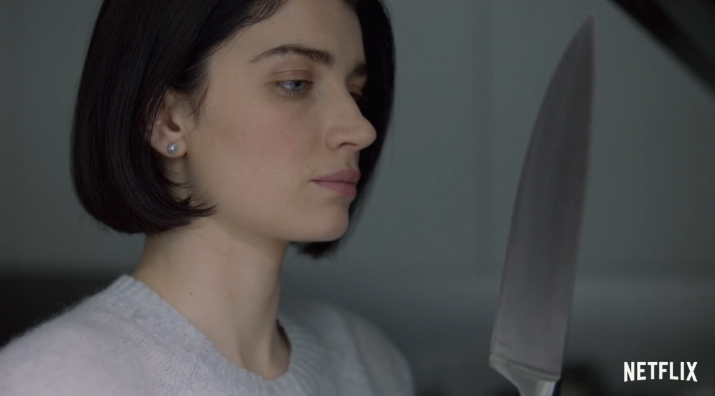 МТВ 2021 Номинация на Лучшую роль в стиле «Напуган до усрачки», мини-сериал Behind Her Eyes.