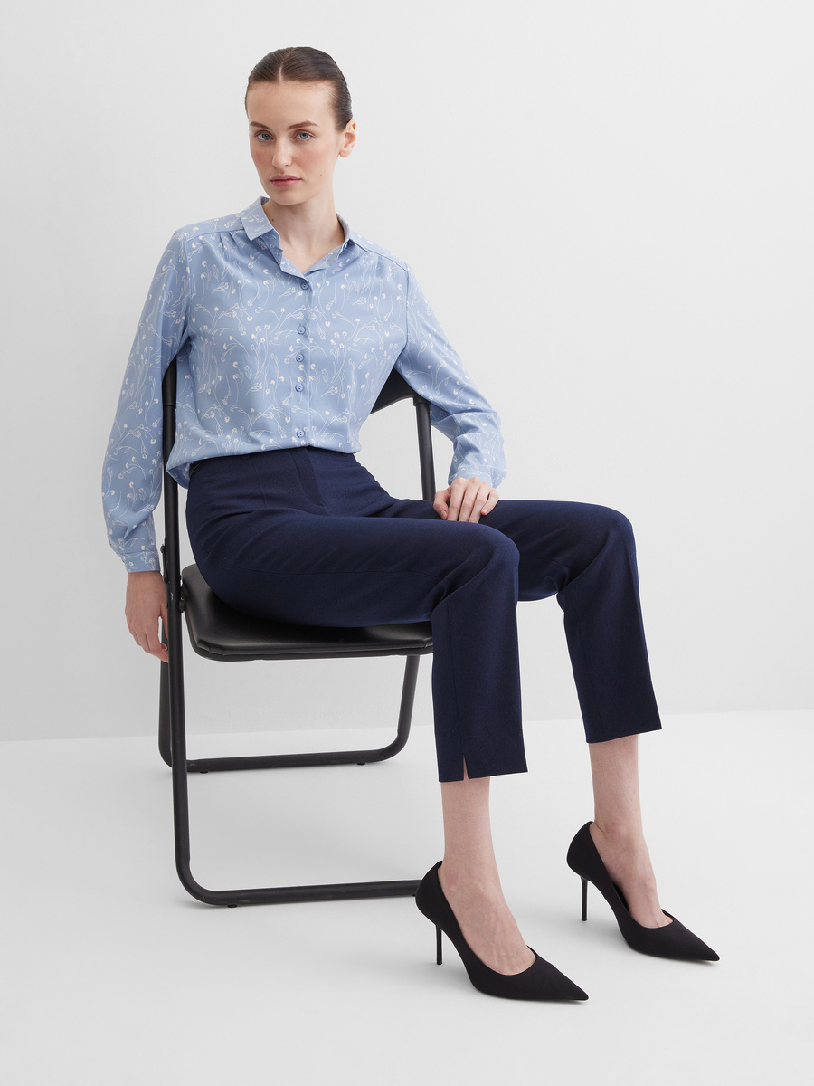 Блузка: 6 490 руб. Модель: 88181101 Артикул ткани: ИР594
Состав: 60% вискоза, 35% полиэстер, 5% лайкра