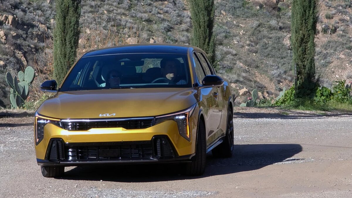   Kia K4 Turbo
