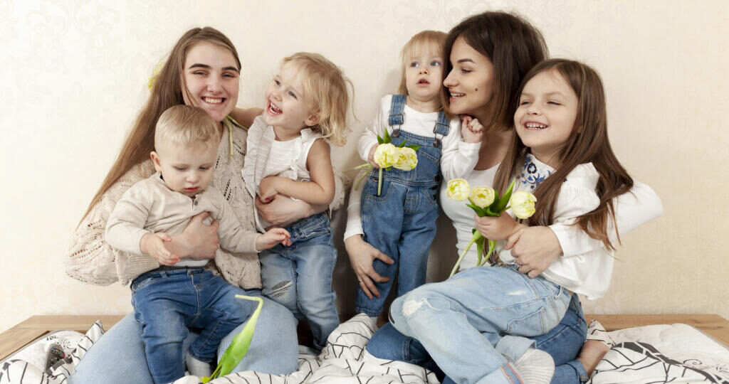 Многодетным семьям позволят получать пособие при незначительном превышении дохода