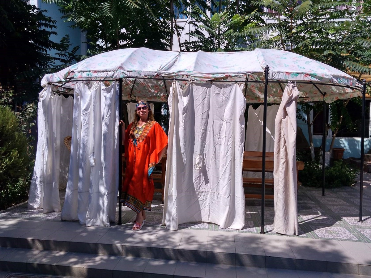 Я в гостевом доме в Штормовом