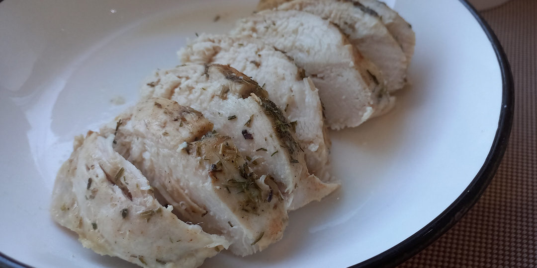 Запечённые куриные грудки в фольге