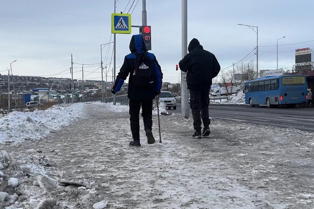    Жители Петропавловска ломают ноги на улице после циклона