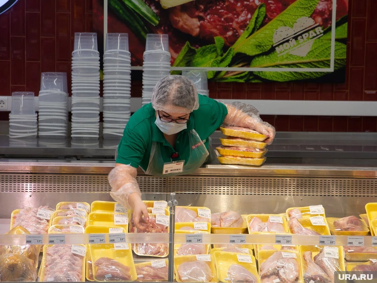     Китай сохраняет статус главного торгового партнера России