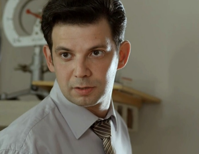 «В десятом классе я соврал всему классу, что поступил в Щуку. Пришлось врать до конца»: История Семёна Штейнберга, который превратил детскую