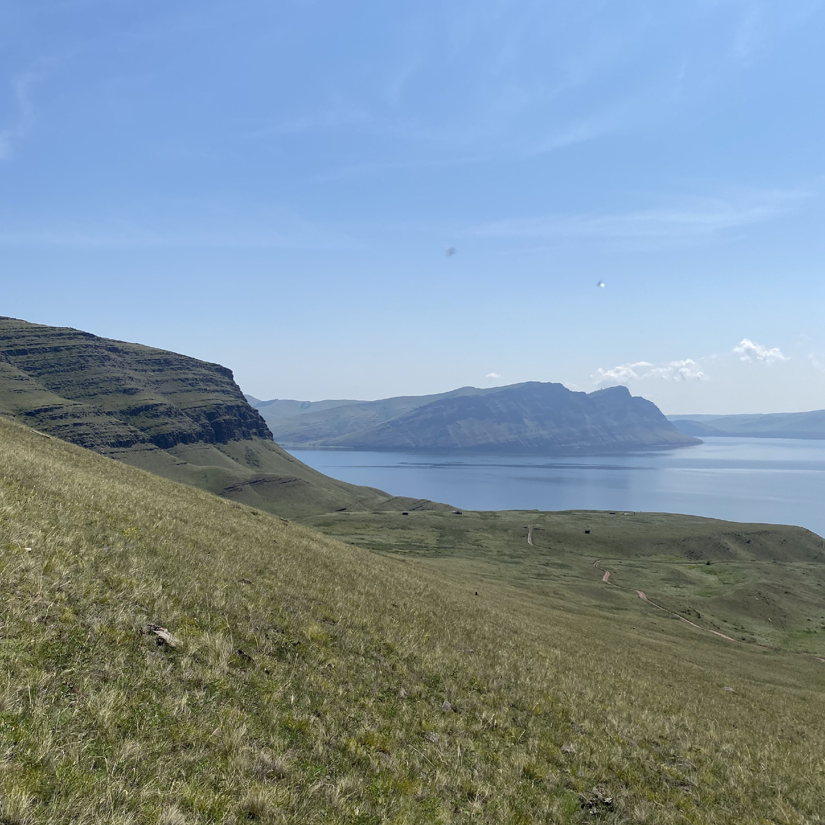 Фото автора. В заповеднике. Енисей и гора "Сорок зубьев".
