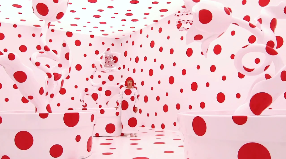 ЯЁИ КУСАМА перфомансы