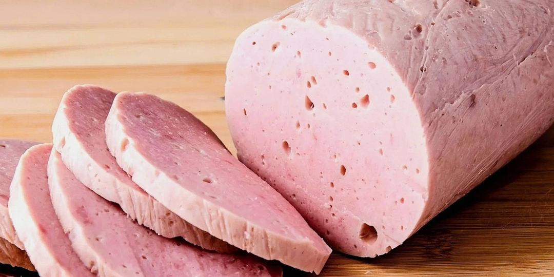 Как сделать варёную колбасу в домашних условиях: пошаговое руководство