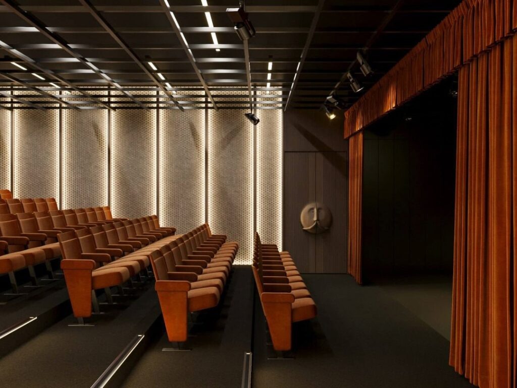    Фото: группа Театра-Театра в сети VK Полина Анкушина