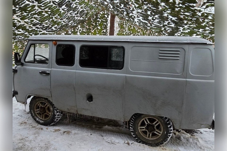    "Буханку" пригнали в дар защитникам Херсонской области. Фото: Специальный гуманитарный центр Крымской митрополии