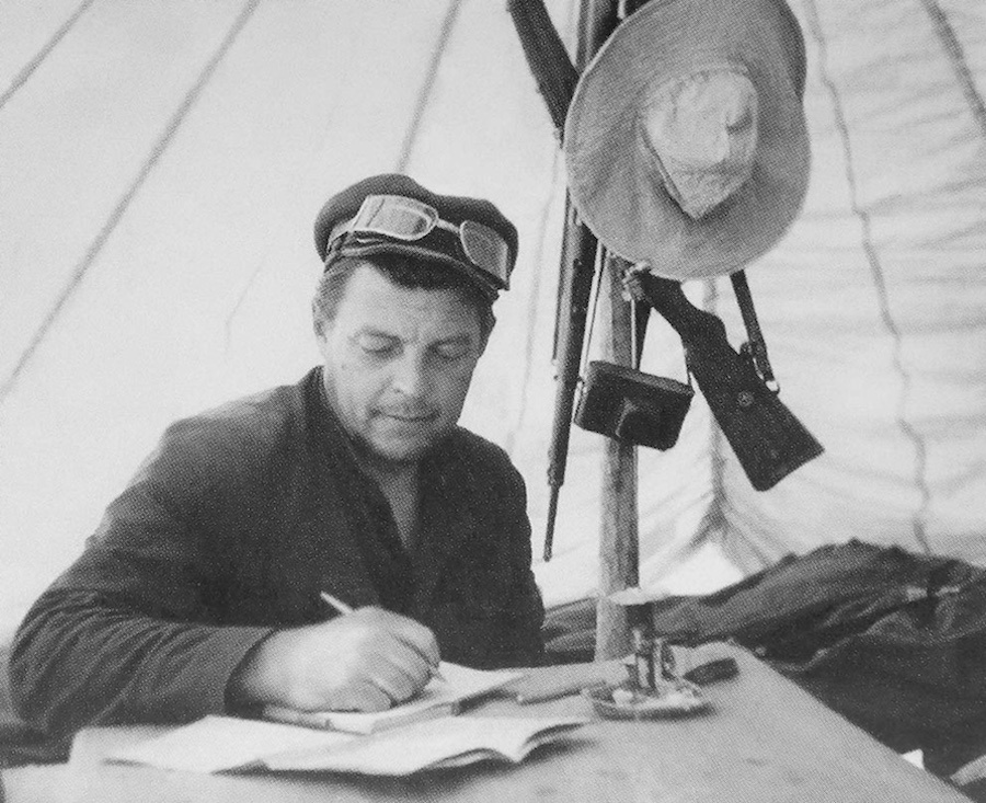 Иван Ефремов