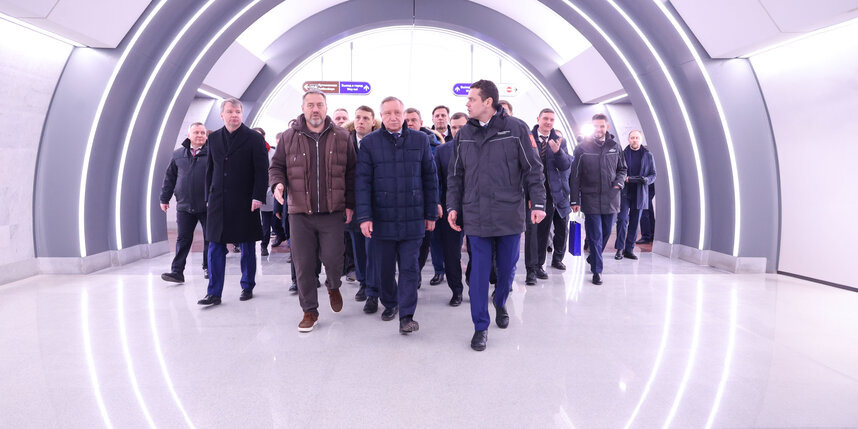    В конце декабря 2025 года открыли две станции метро – "Путиловскую" и "Юго-Западную"gov.spb.ru