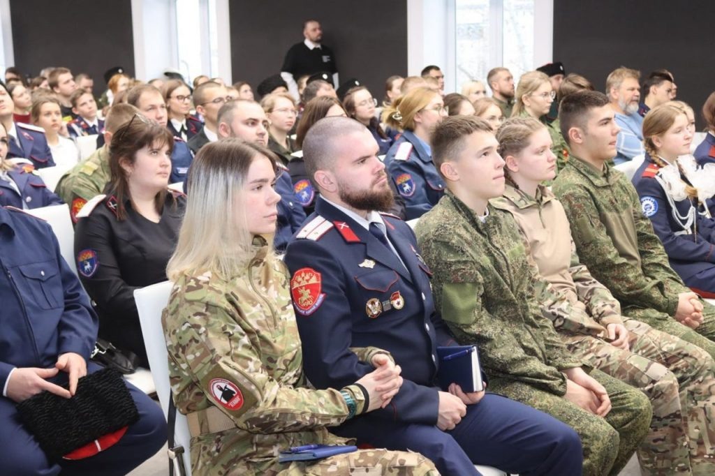    В рамках VII Евразийского форума проходило много интересных и познавательных встреч. Редакция газеты "Наш край"