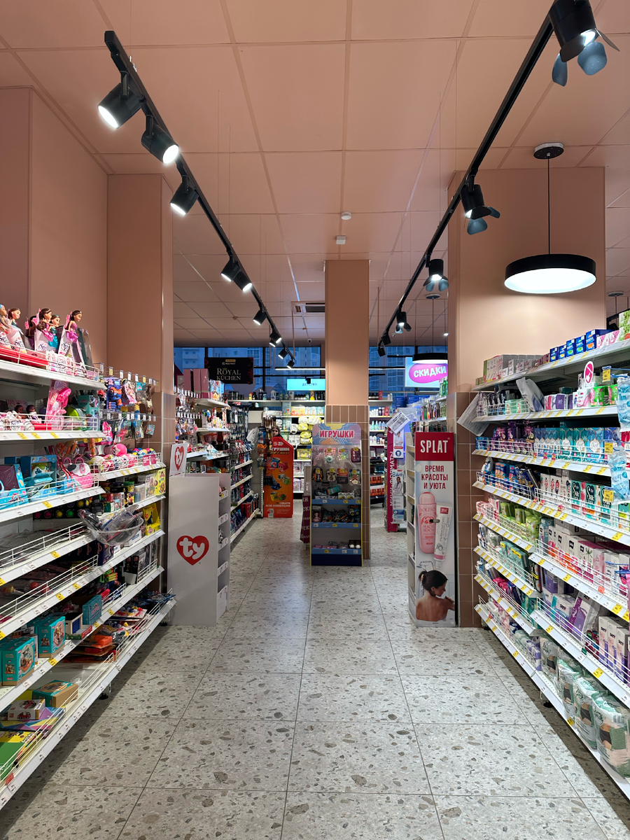 Отделка стен и потолка панелями Базис Декор (Воронеж) для сети магазинов "Магнит Косметик"