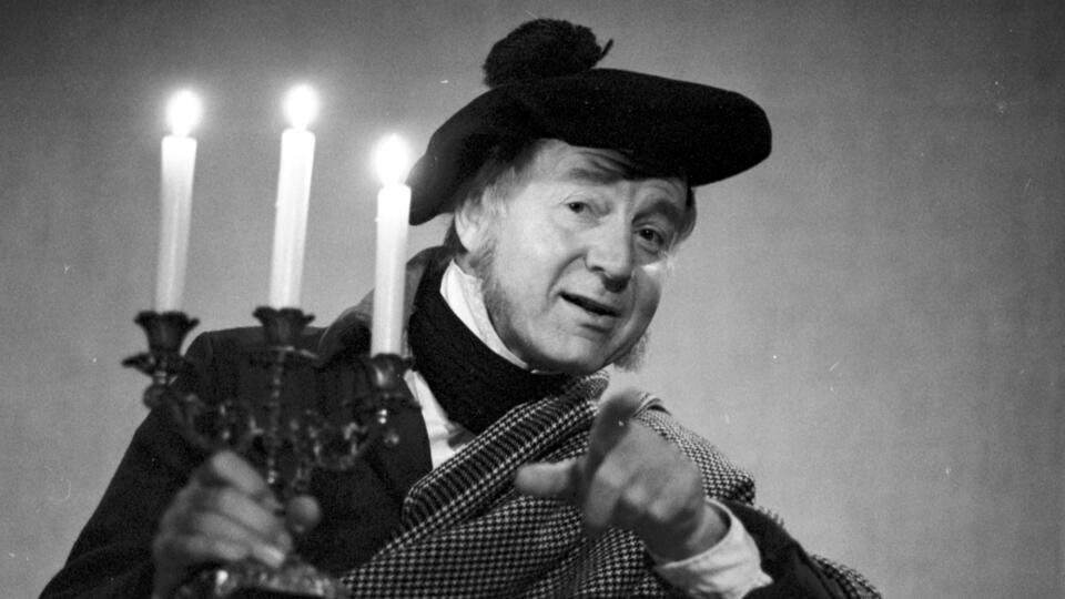     Умер актер из "Шерлока Холмса" и "Дневника Бриджит Джонс" Дональд Дуглас www.globallookpress.com/Alan Macdonald/ZUMAPRESS.com