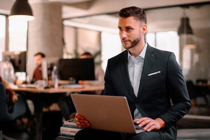 Обложка © Shutterstock / FOTODOM / Just Life