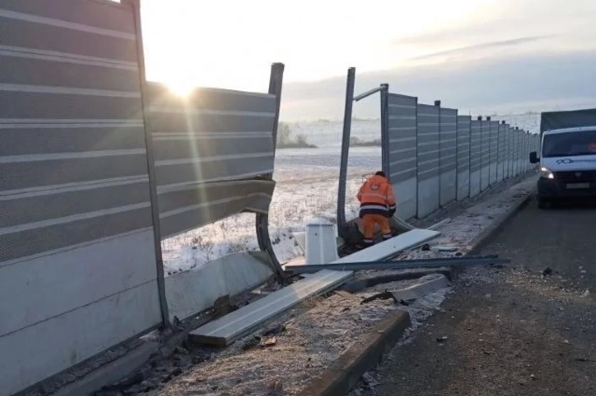    На трассе Симферополь – Евпатория повреждены ограждения после ДТП
