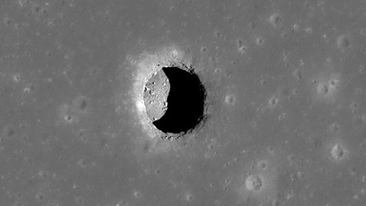 ПЕЩЕРА ? БОЛЬШЕ ПОХОЖЕ  НА  ВХОД...