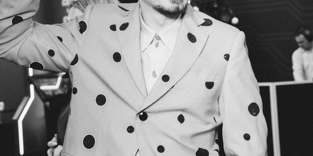 «Живи здесь и сейчас» - фраза красивая. Но если вдуматься, немного лукавая.