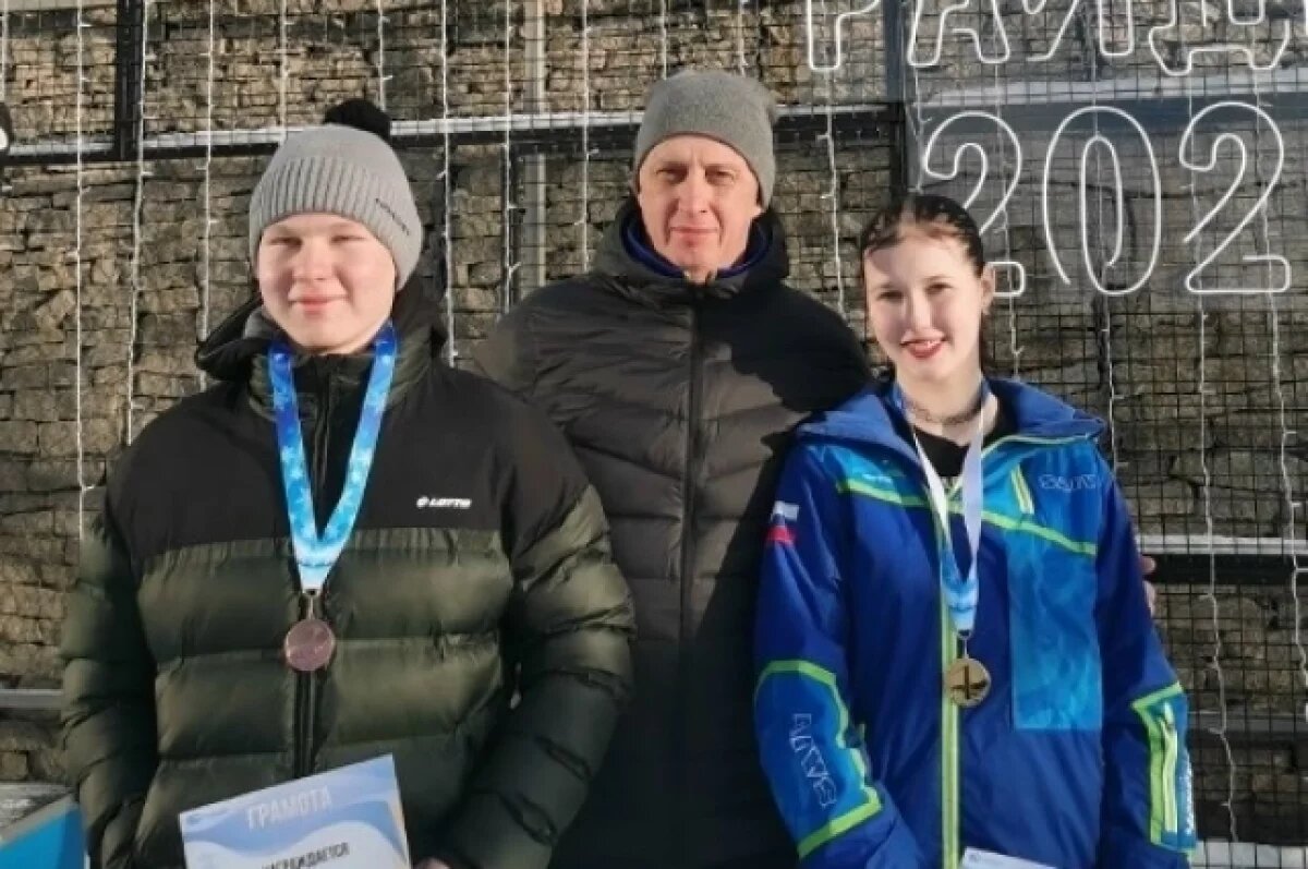    Сборная Удмуртии по сноуборду завоевала 2 медали на соревнованиях в Миассе