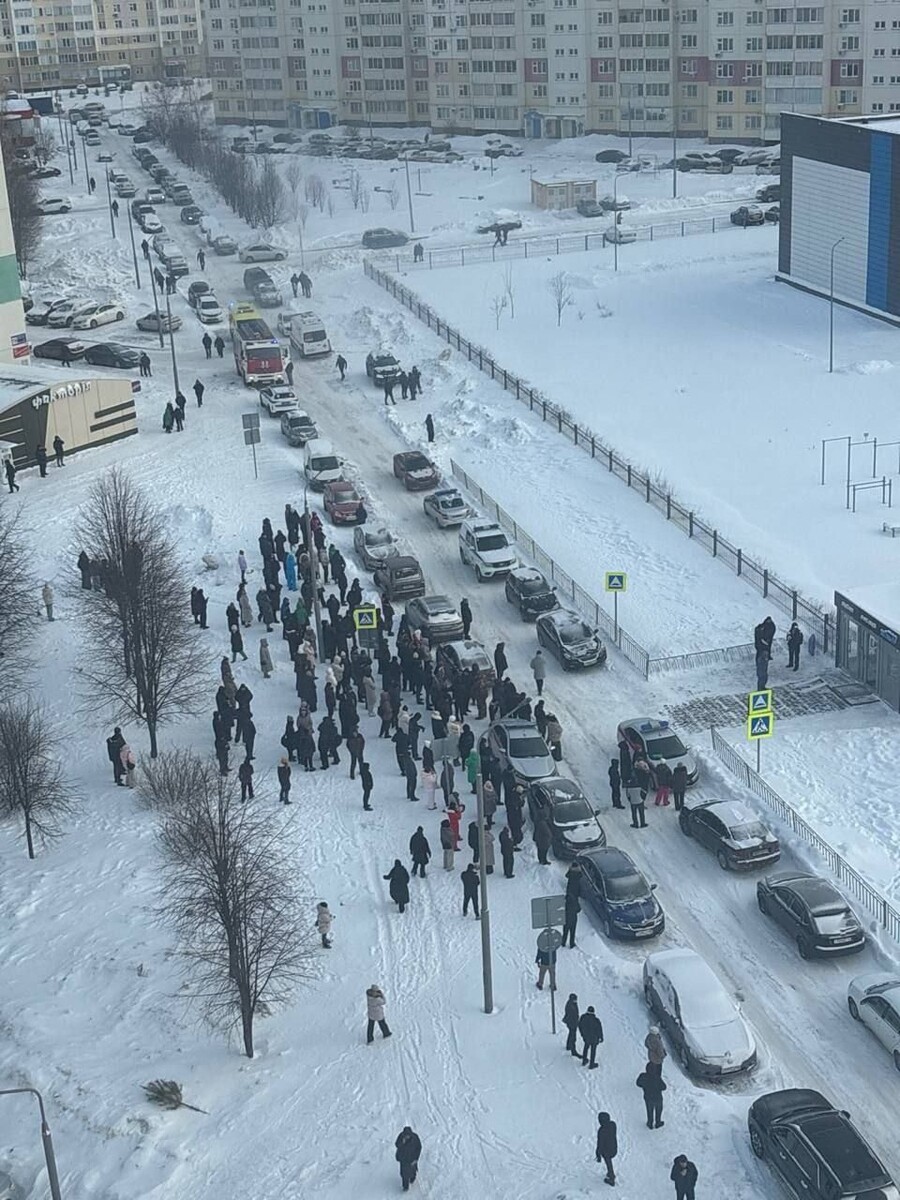    Подросток напал на школу в Татарстане. Источник: t.me/light_nizhnekamsk