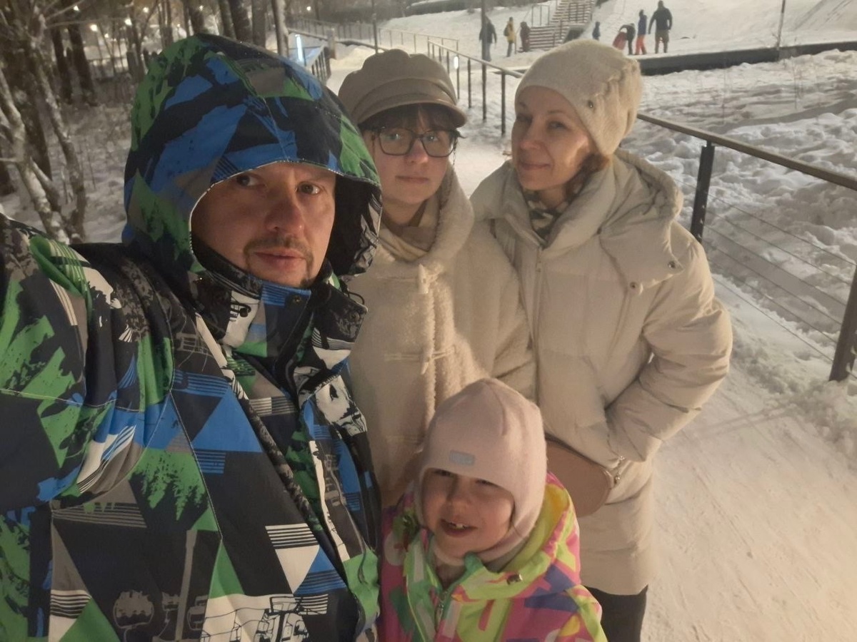 Мария Сорокина по центру