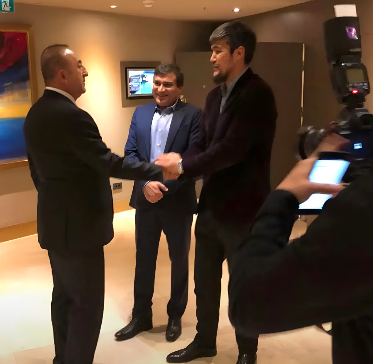 Арман Джумагельдиев (Арман Дикий) встречается с министром иностранных дел Турции Мевлютом Чавушоглу