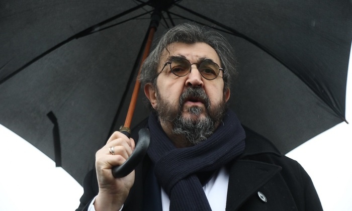    Почему на похоронах Игоря Золотовицкого люди смеялись?