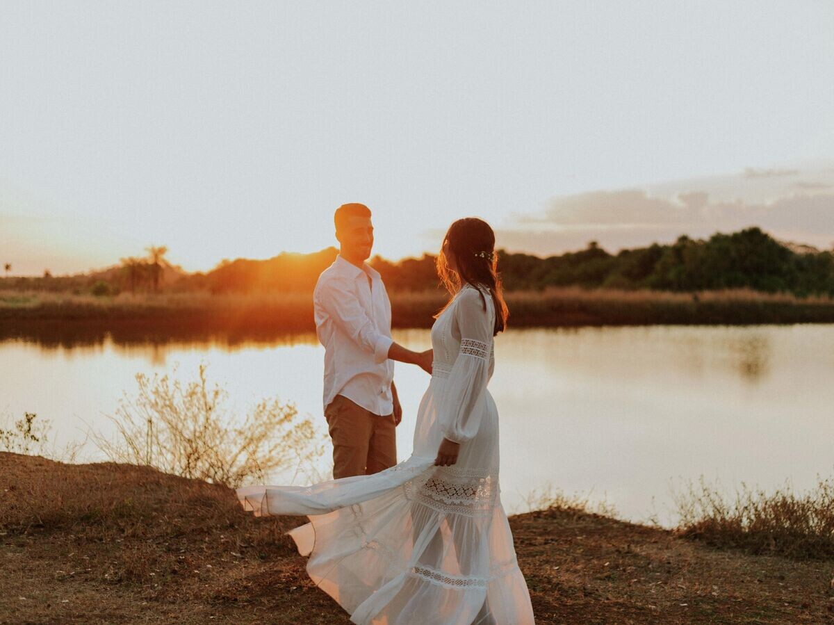    Молодожены | © Фото : Unsplash / lucas mendes