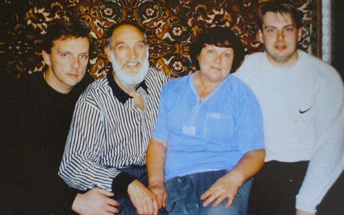 Алексей Нилов: биография, бурная молодость и шесть браков. На фото с отцом