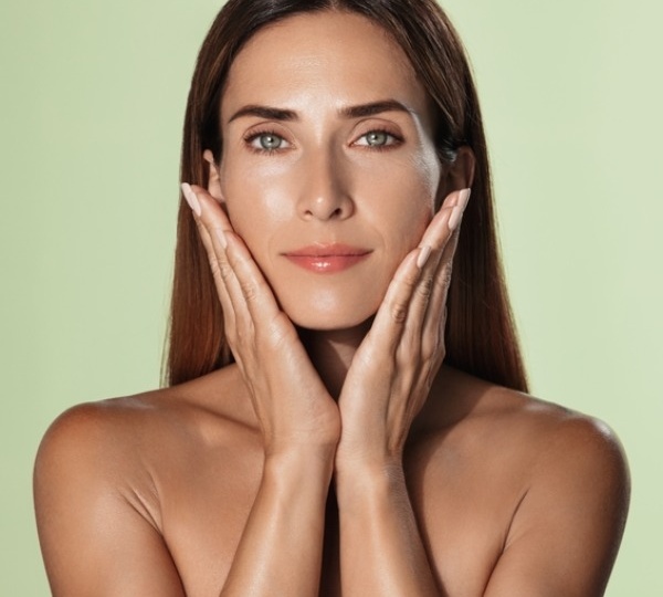 Подтяжка в 30 лет: что такое превентивная пластика, каковы ее цели, методы и результаты