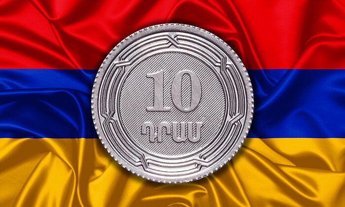    Зарплата будущего премьер-министра Армении за 10 лет. Коллаж: erevan.one