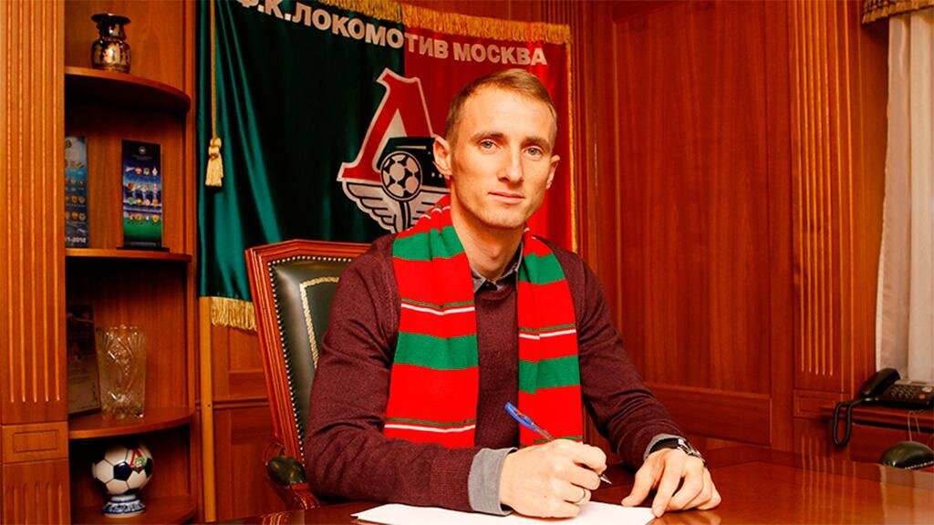 Владислав Игнатьев в Московском Локомотиве. Выступал за клуб с 2010 по 2012 годы и с 2016 по 2021 годы