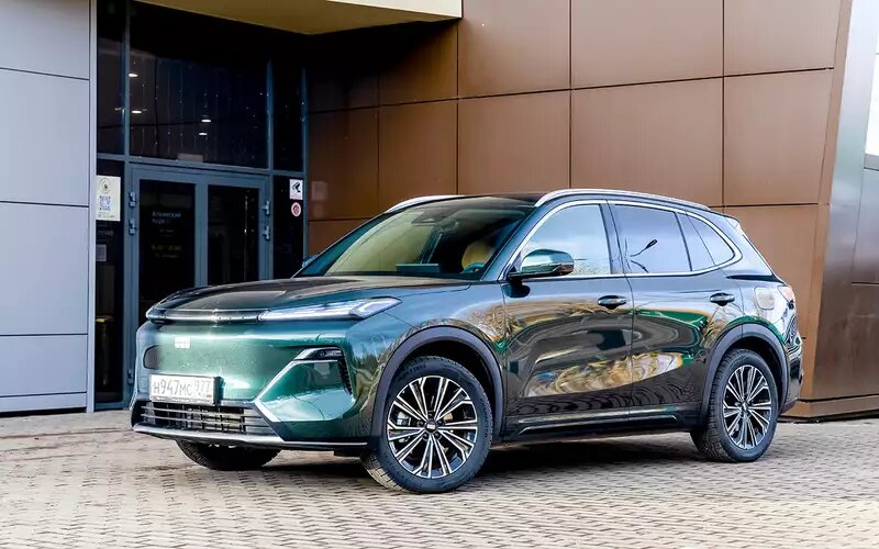 Geely EX5 EM-i. Цена в России от 3 569 990 ₽Geely EX5 EM-i тест За рулем
📷
